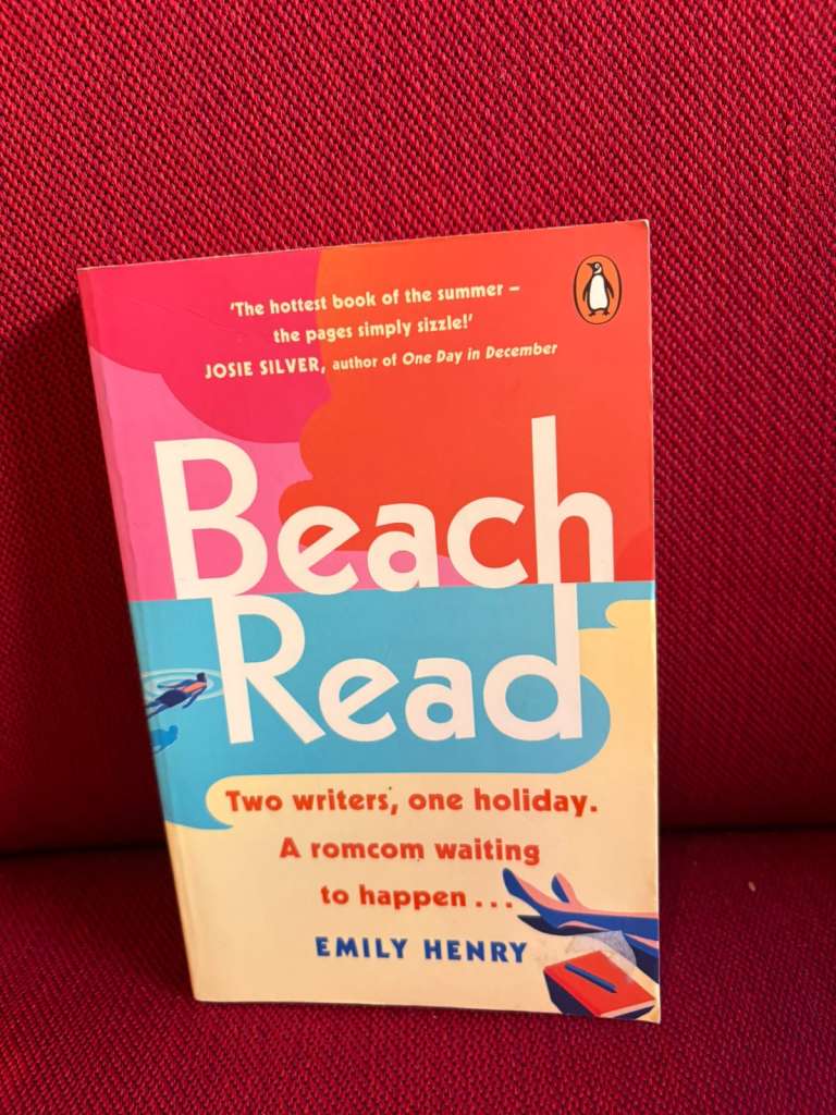 Beach Read by Emily Henry