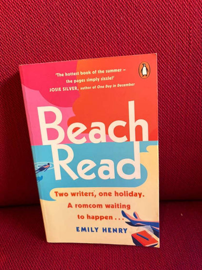 Beach Read by Emily Henry