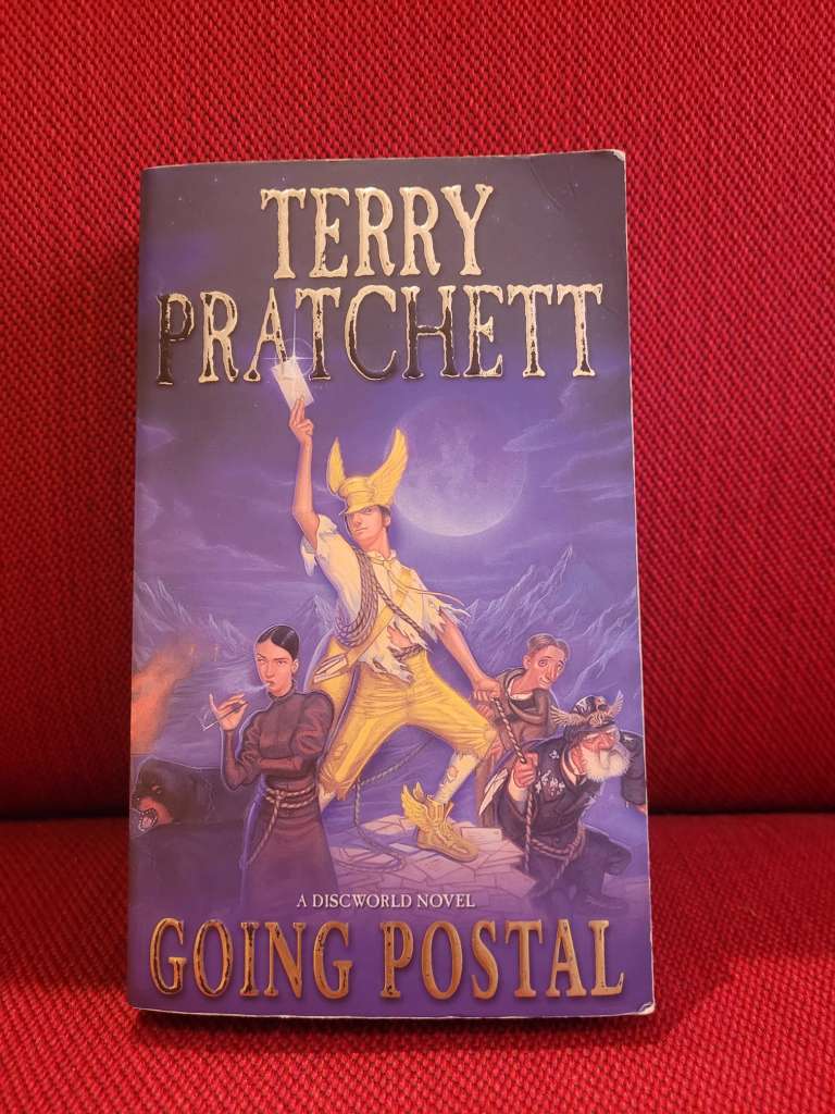 Going Postal : (Discworld Novel 33) by Terry Pratchett