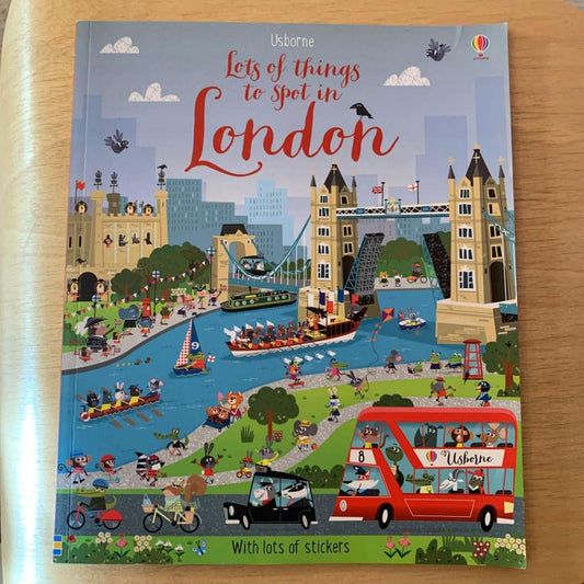 Lots of Things to Spot in London by Matthew Oldham
