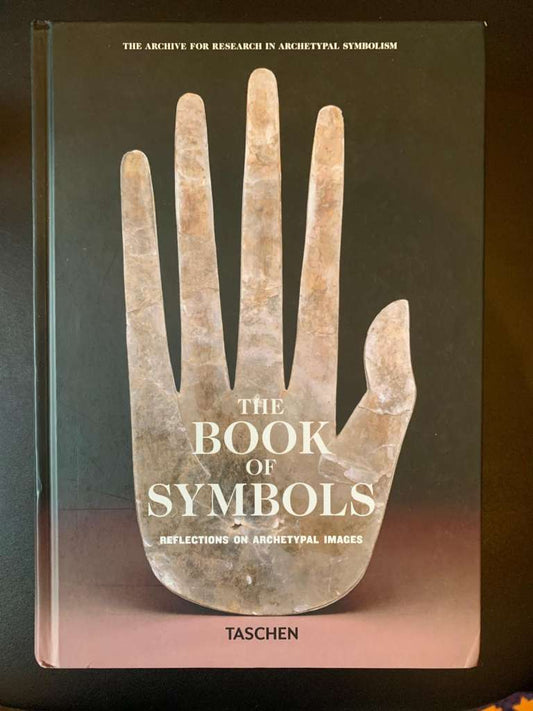 The Book of Symbols by Ami Ronnberg and Kathleen Martin