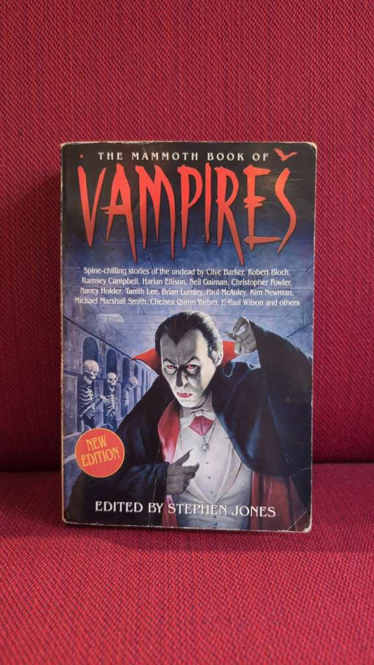 The Mammoth Book of Vampires by Stephen Jones