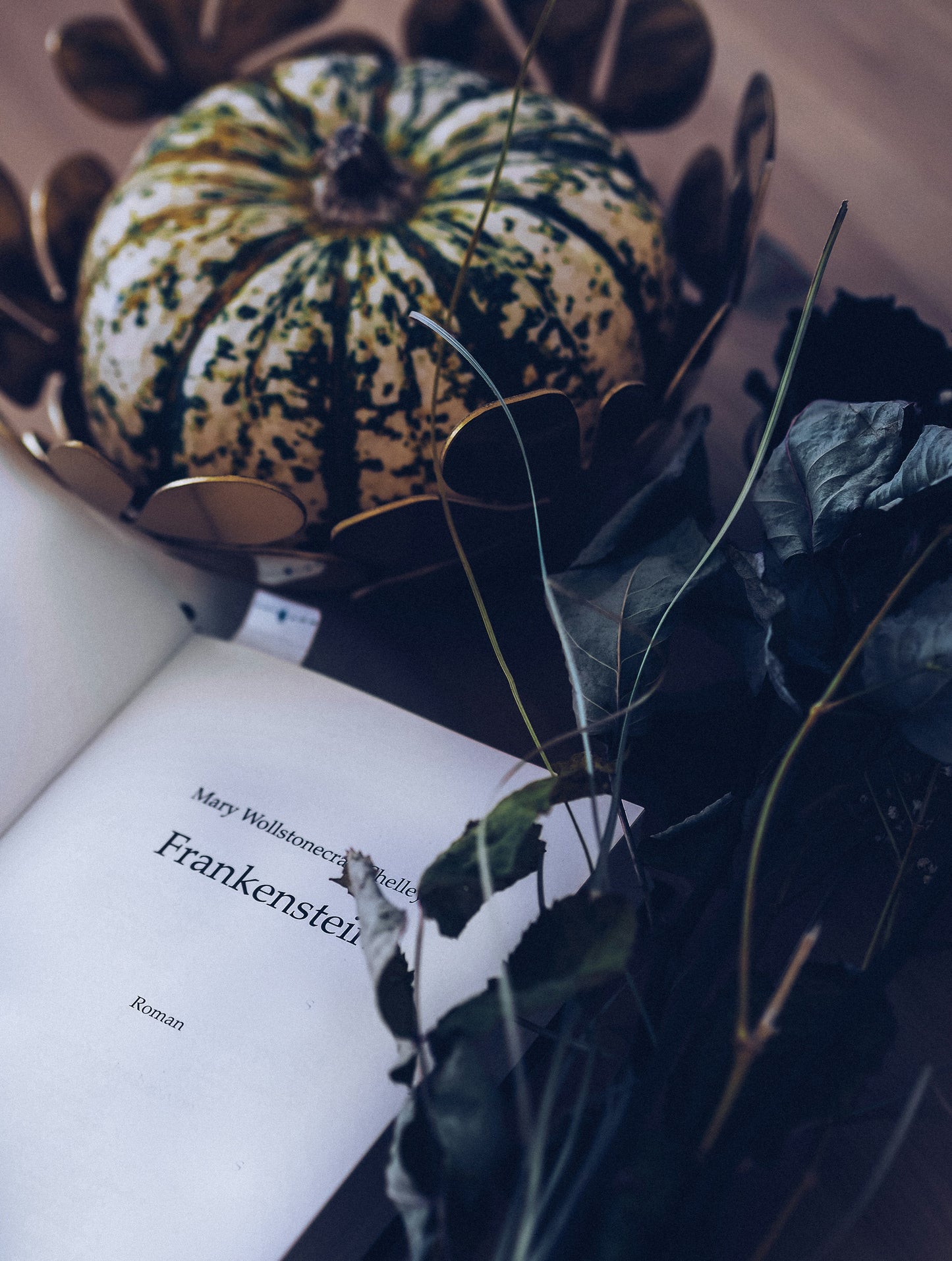 Suburban Phantasmagoriana: Making Monsters in Times of Crisis